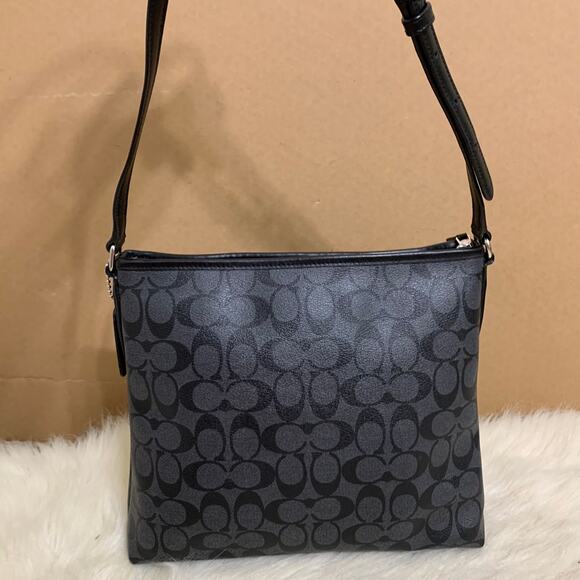 COACH Black Signature Coated Canvas PVC Logo File Messenger XBody Bag F58297 - Picture 6 of 15